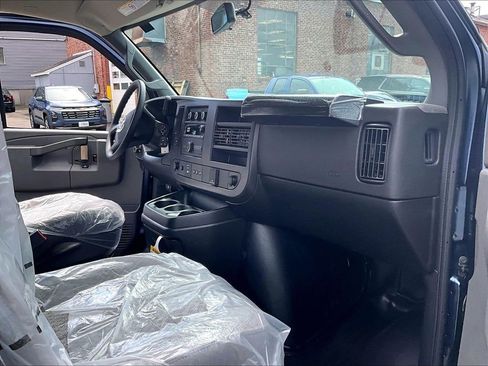 New 2026 Chevrolet Express 2500 w/ Driver Convenience Package RWD image 10