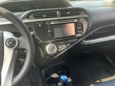 Used 2015 Toyota Prius C Two FWD image 9