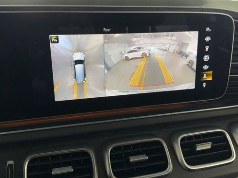 Used 2022 Mercedes-Benz GLS 450 4MATIC image 24