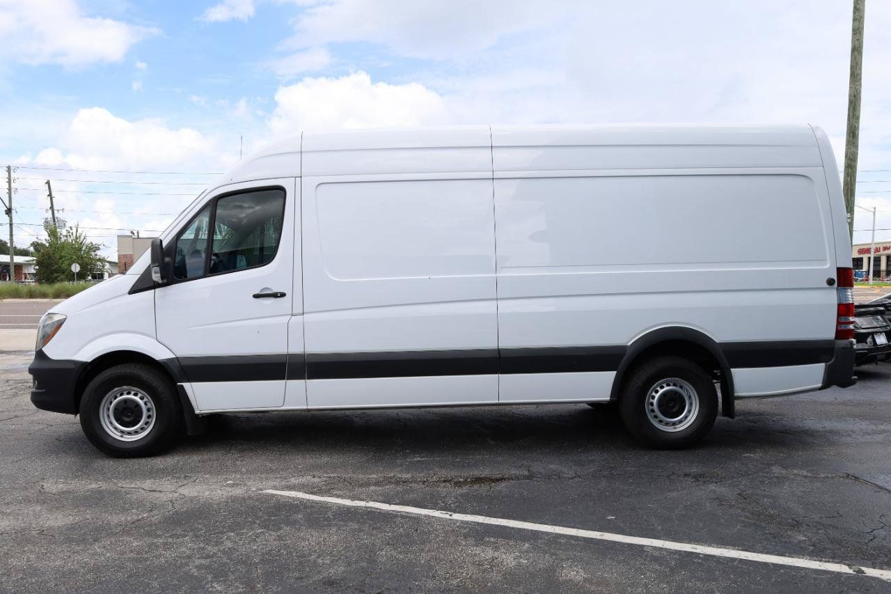 Used 2017 Mercedes-Benz Sprinter 2500 image 3