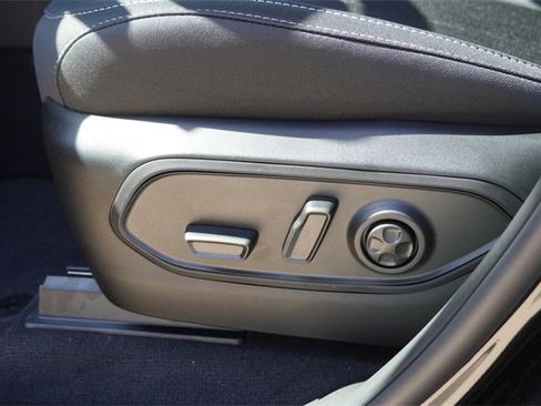 New 2025 Jeep Grand Cherokee L Laredo w/ Luxury Tech Group I image 21