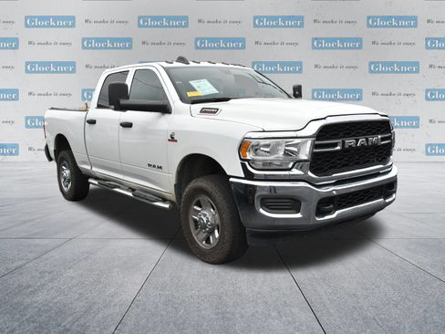 Used 2022 RAM 2500 Tradesman w/ Chrome Appearance Group AWD/4WD image 17