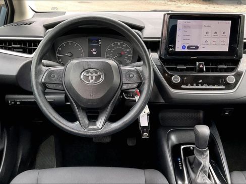Used 2024 Toyota Corolla LE image 5