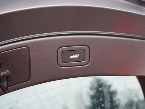 Used 2017 Jaguar F-TYPE S image 15