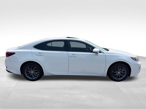 Used 2018 Lexus ES 350 w/ Premier Package FWD image 4