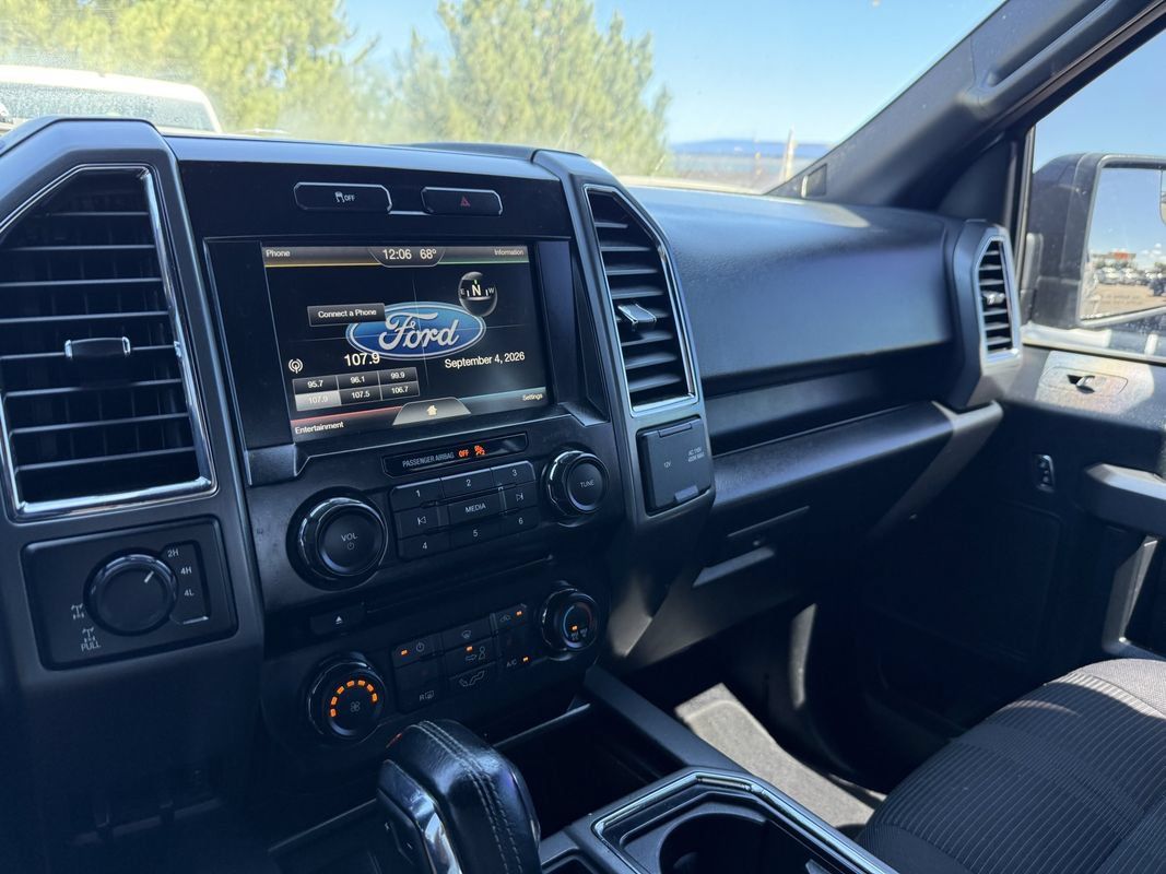 Used 2015 Ford F150 XLT w/ Equipment Group 302A Luxury AWD/4WD image 32