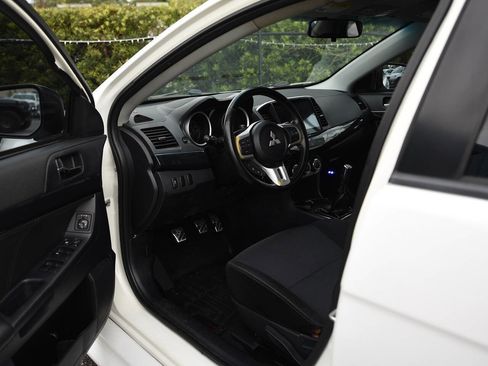 Used 2015 Mitsubishi Lancer Evolution GSR AWD/4WD image 8