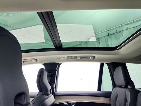 New 2026 Volvo XC90 B5 Plus image 14