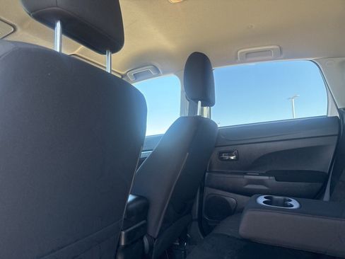 Used 2024 Mitsubishi Outlander Sport ES image 31