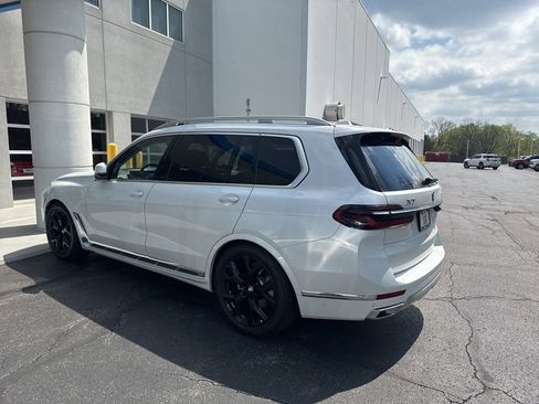 Used 2026 BMW X7 xDrive40i AWD/4WD image 22