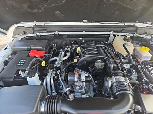 Used 2022 Jeep Wrangler Sport image 34