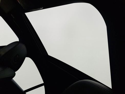 Used 2023 BMW 330i xDrive Sedan w/ M Sport Package image 15