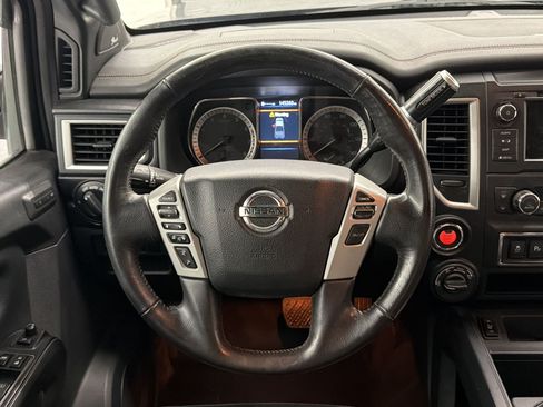 Used 2019 Nissan Titan SL w/ Midnight Edition AWD/4WD image 11