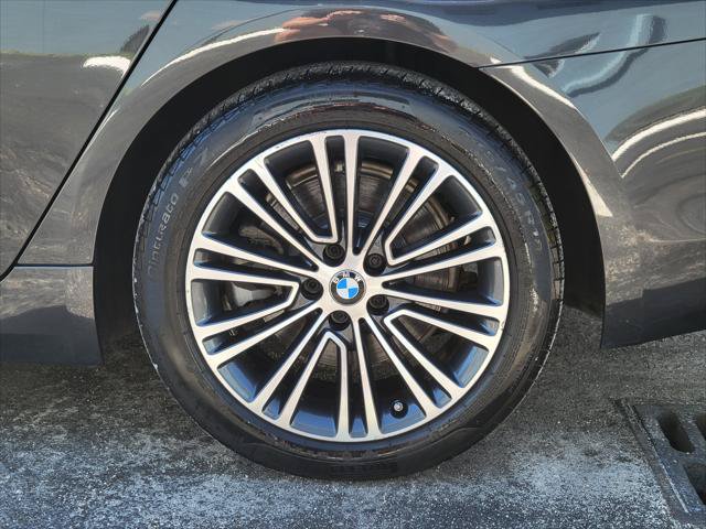 Used 2019 BMW 530i xDrive w/ Premium Package AWD/4WD image 7