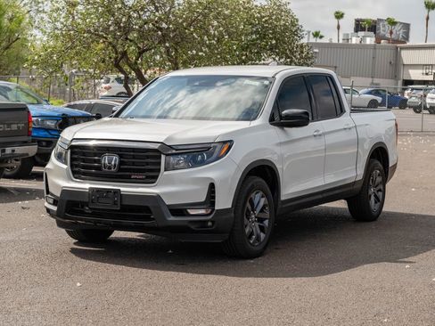 Used 2021 Honda Ridgeline Sport image 3