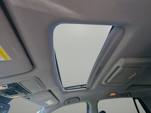 Used 2017 Honda Pilot Elite image 17