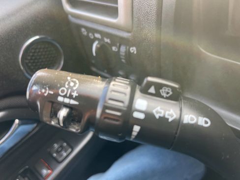 Used 2010 Chevrolet Colorado LT image 19