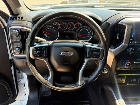 Used 2020 Chevrolet Silverado 1500 RST AWD/4WD image 16