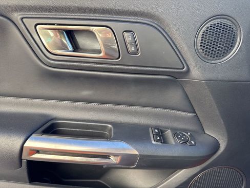 Used 2020 Ford Mustang Shelby GT500 w/ Technology Package image 16