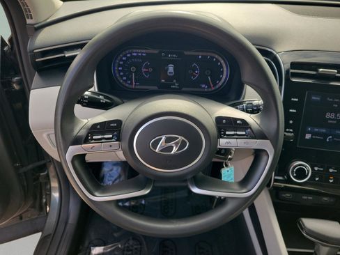 Used 2022 Hyundai Tucson SE w/ Cargo Package image 15