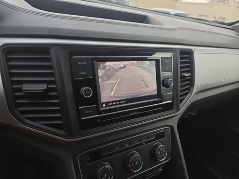 Used 2021 Volkswagen Atlas Cross Sport S image 20