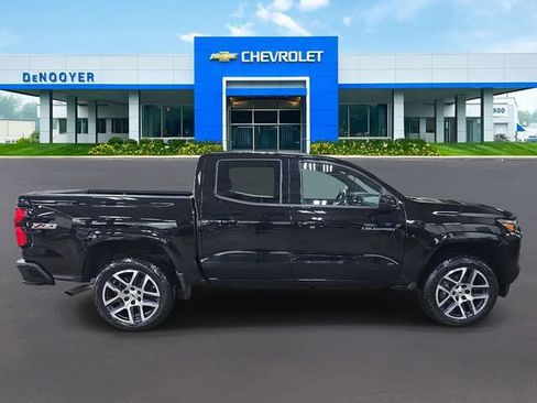 Used 2023 Chevrolet Colorado Z71 w/ Z71 Convenience Package 2 image 5