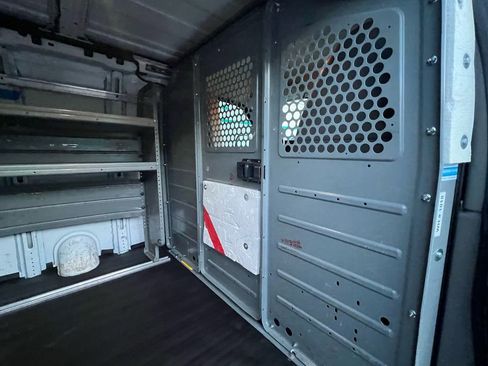 Used 2015 Chevrolet Express 3500 w/ Cold Climate Package image 15