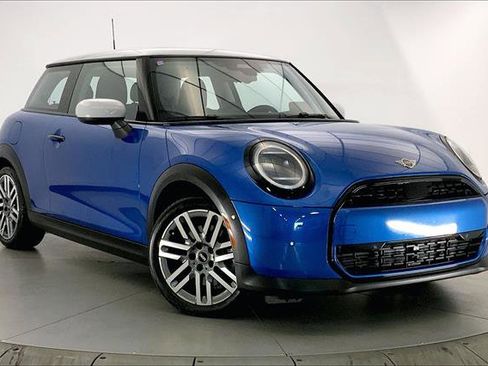Certified 2025 MINI Cooper 2-Door Hardtop image 1