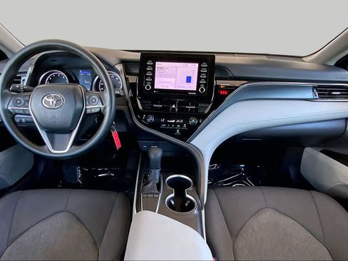Used 2022 Toyota Camry LE FWD image 16