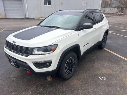 Used 2019 Jeep Compass Trailhawk w/ Leather Interior Group image 2