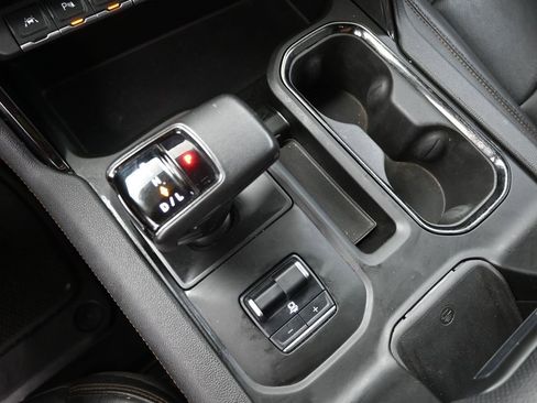 Used 2022 GMC Sierra 1500 AT4 w/ AT4 Premium Package image 31