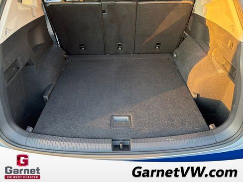 Certified 2022 Volkswagen Tiguan SE image 22