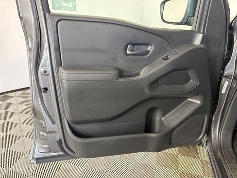 Used 2022 Nissan Frontier S image 7