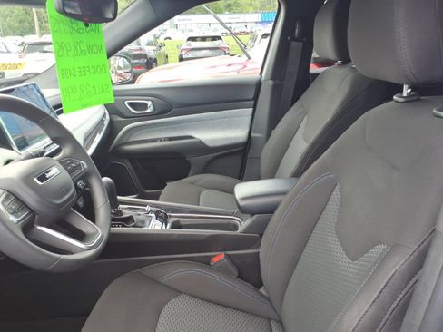 Used 2025 Jeep Compass Sport AWD/4WD image 7