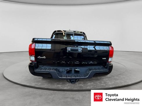Used 2023 Toyota Tacoma SR AWD/4WD image 6