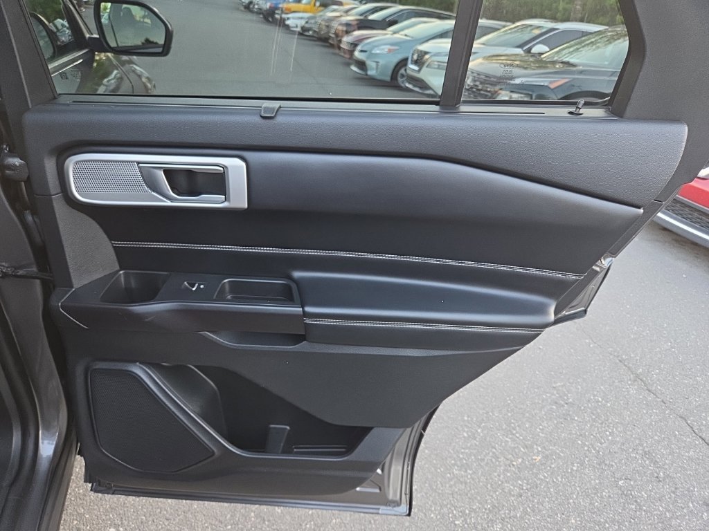 Used 2024 Ford Explorer Limited RWD image 39