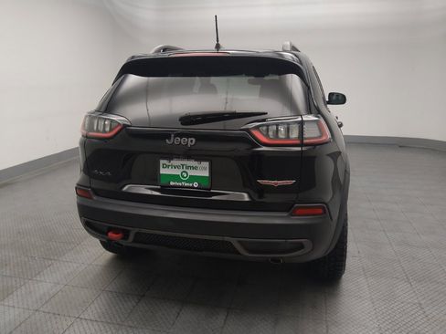 Used 2019 Jeep Cherokee Trailhawk AWD/4WD image 7