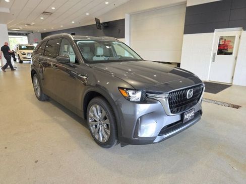 New 2026 MAZDA CX-90 Plug-In Hybrid w/ Preferred AWD/4WD image 33