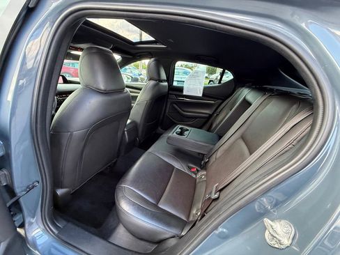 Used 2019 MAZDA MAZDA3 Hatchback w/ Premium Package image 24