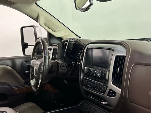 Used 2018 GMC Sierra 3500 SLT w/ Duramax Plus Package image 30
