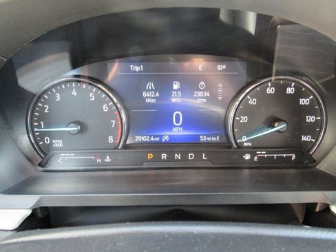 Used 2024 Ford Explorer XLT w/ Equipment Group 202A AWD/4WD image 15