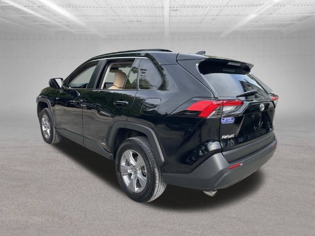 Used 2025 Toyota RAV4 LE AWD/4WD image 11