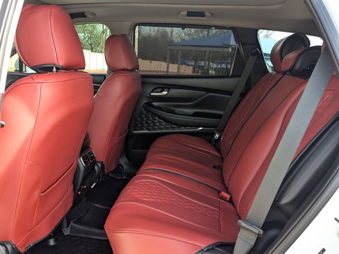 Used 2023 Hyundai Santa Fe SEL w/ Premium Package image 15