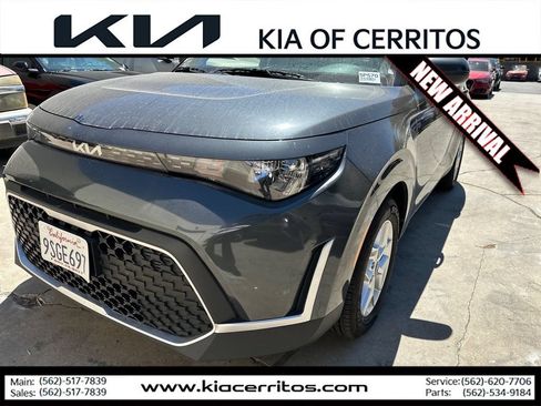 Certified 2025 Kia Soul LX w/ LX Technology Package FWD image 1