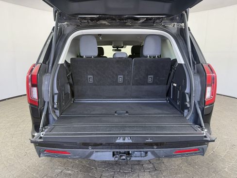 Certified 2025 Ford Expedition Active AWD/4WD image 7