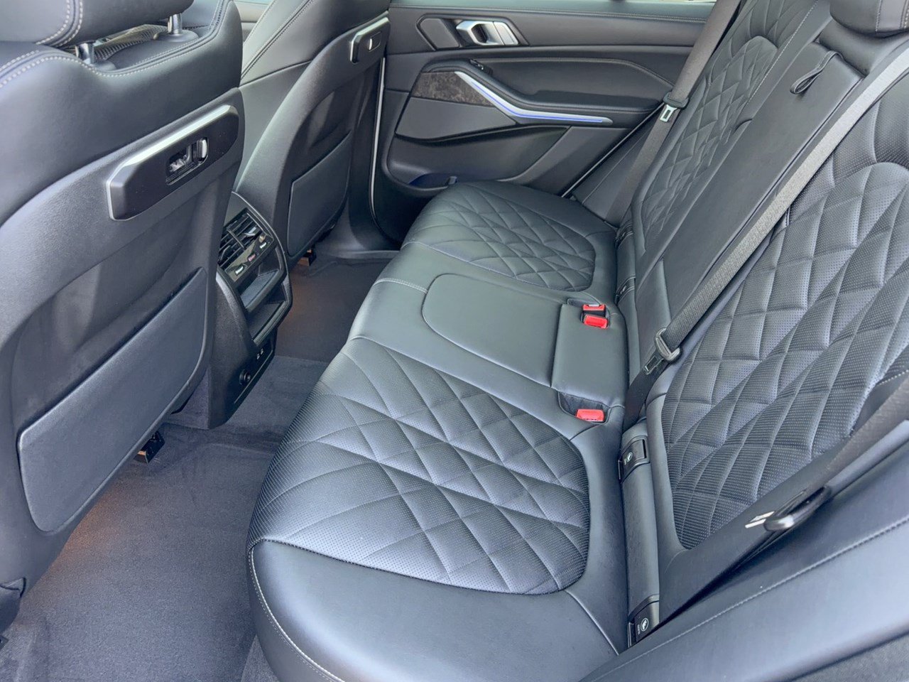 Certified 2025 BMW X5 sDrive40i w/ Premium Package RWD image 25