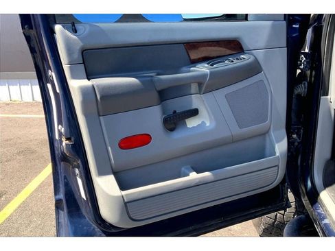 Used 2009 Dodge Ram 2500 Truck Laramie AWD/4WD image 23