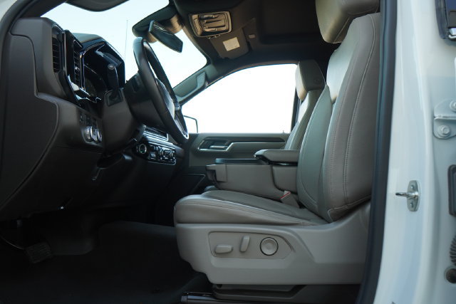 Used 2025 GMC Sierra 1500 SLT AWD/4WD image 27