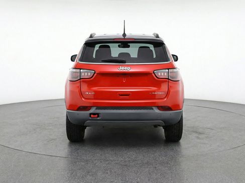 Used 2025 Jeep Compass Trailhawk image 6