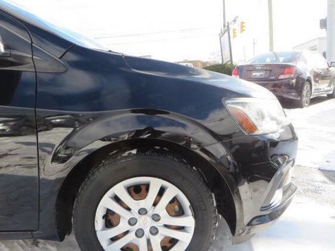 Used 2017 Chevrolet Sonic LS image 20